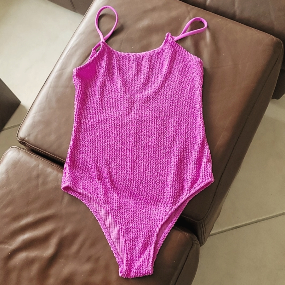 Old Navy one piece swim suit